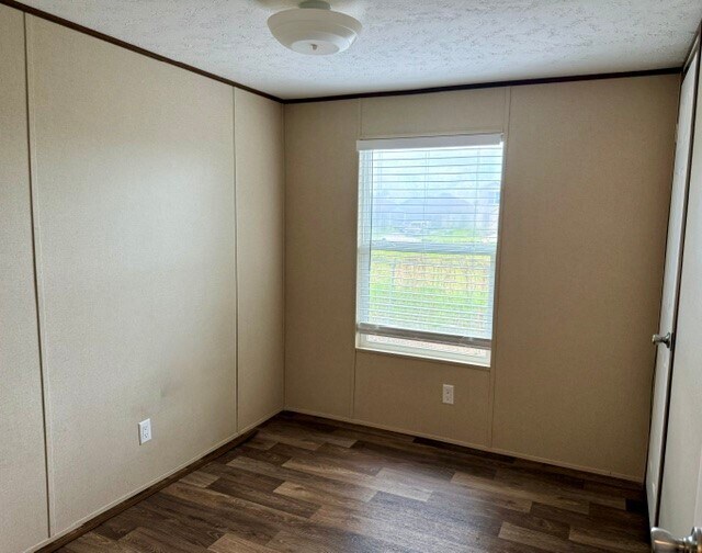 Building Photo - 18771 Forest Ln Cir