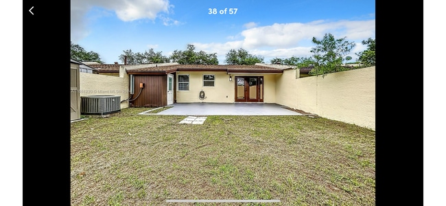 Building Photo - 13804 Kendale Lakes Dr