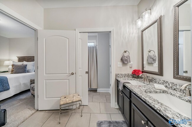 Building Photo - 9434 Crysillas Dr