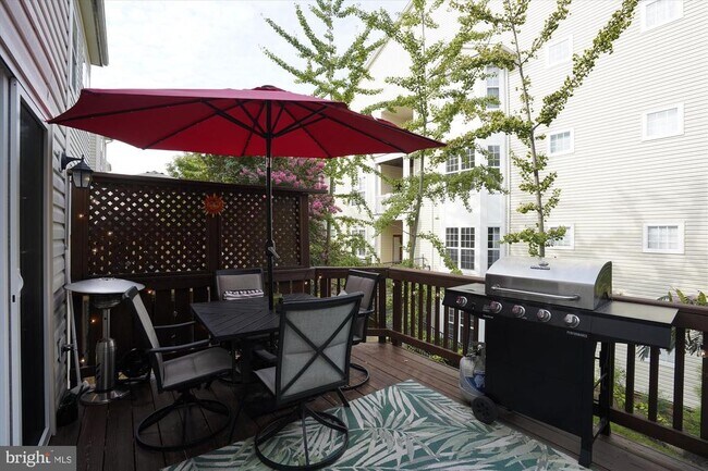 Building Photo - 5310 Chieftain Cir