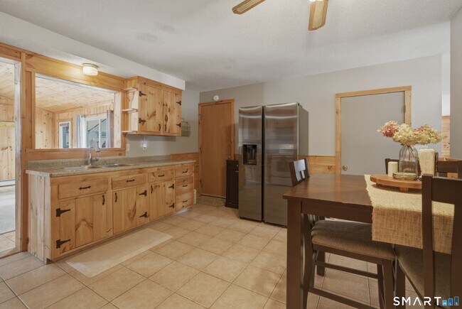 Building Photo - 9 Morrison St