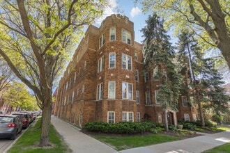 Building Photo - Spacious Lincoln Square