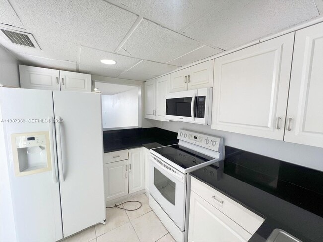 Building Photo - 3895 W 9th Way