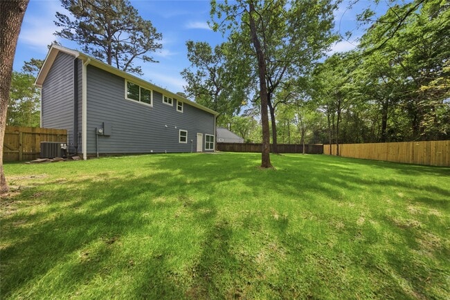 Building Photo - 21 Oldstream Ct