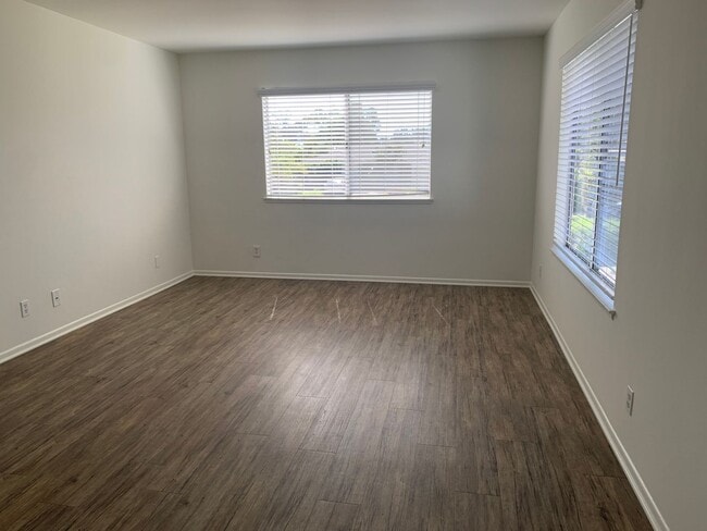 Building Photo - Pool Home with Fireplace & 2-Car Garage