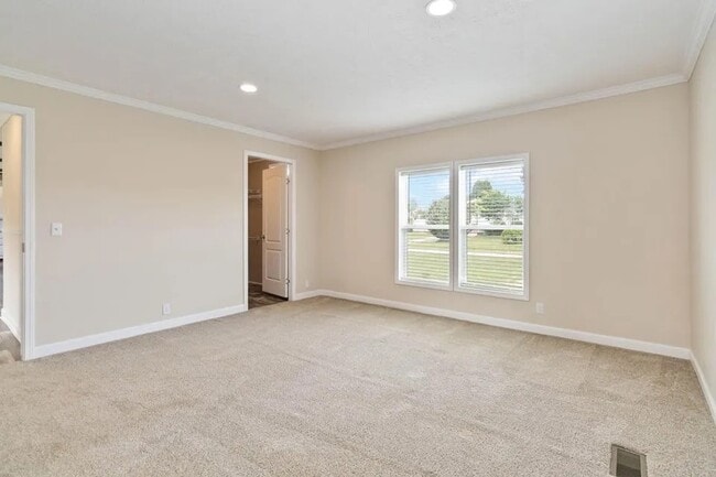 Building Photo - 52 Vacation St