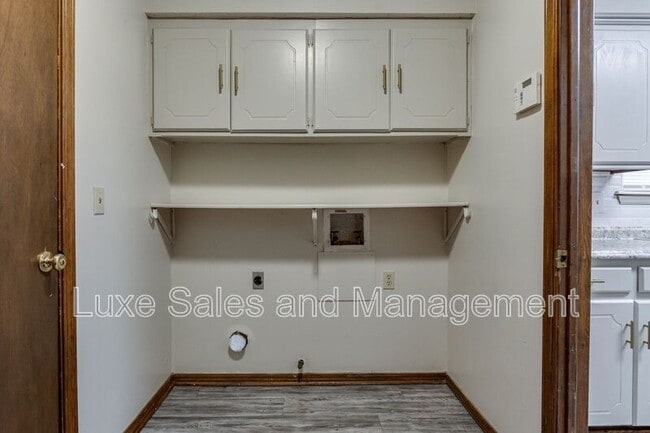 Building Photo - 117 Sahoma Terrace