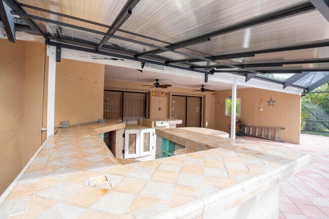 Building Photo - 1559 Grantham Dr