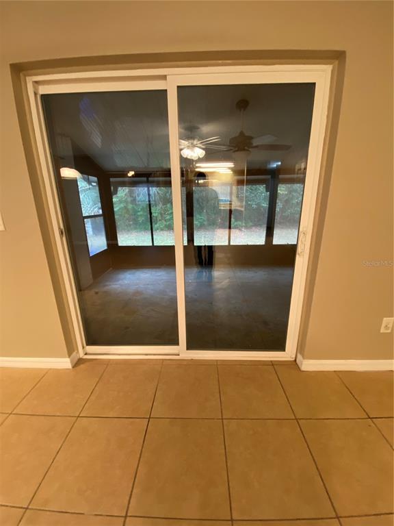 Building Photo - 2431 NW 4th Terrace