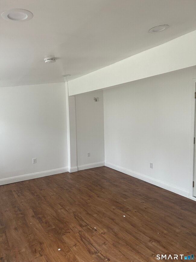 Building Photo - 26 Sunnydale Rd