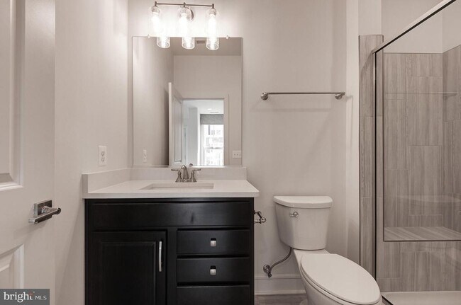 Building Photo - 135 Wake Robin Ct