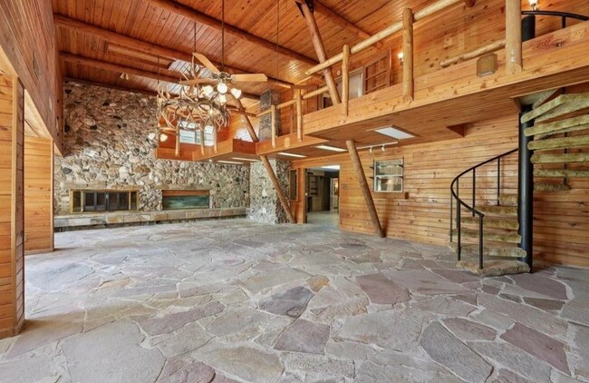 Building Photo - 5710 Glasgow Ln