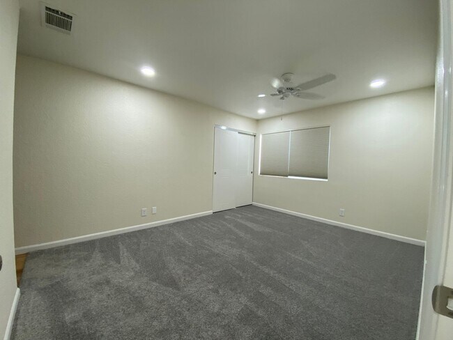 Building Photo - COMING SOON - Wonderful 4 bedroom/2 bath house - Updated throughout!