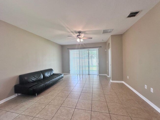 Building Photo - 15247 Montesino Dr