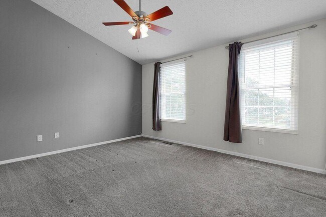 Building Photo - 299 Iris Trail Dr