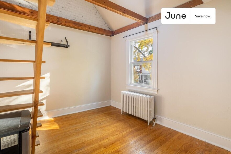 Building Photo - 1443 Parkwood Pl NW