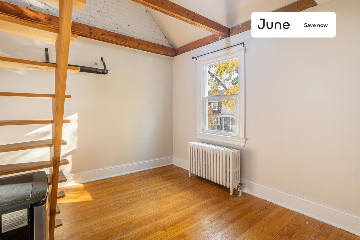 Building Photo - 1443 Parkwood Pl NW