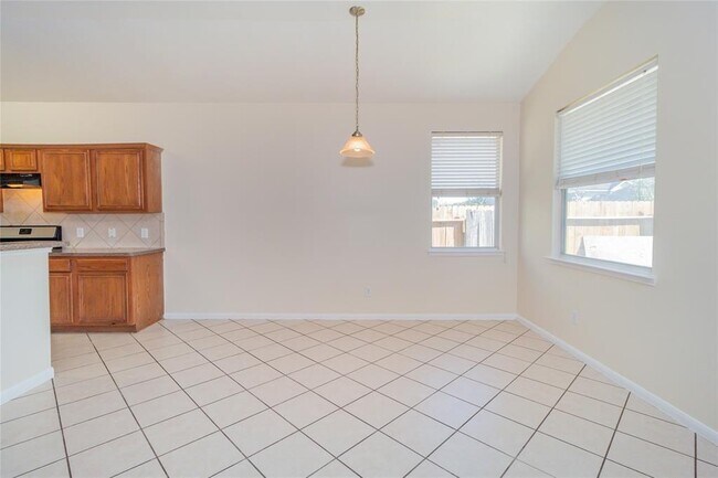 Building Photo - 17115 Sperry Landing Dr