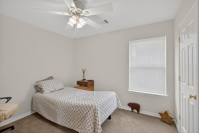 Building Photo - 268 Braeburn Cir