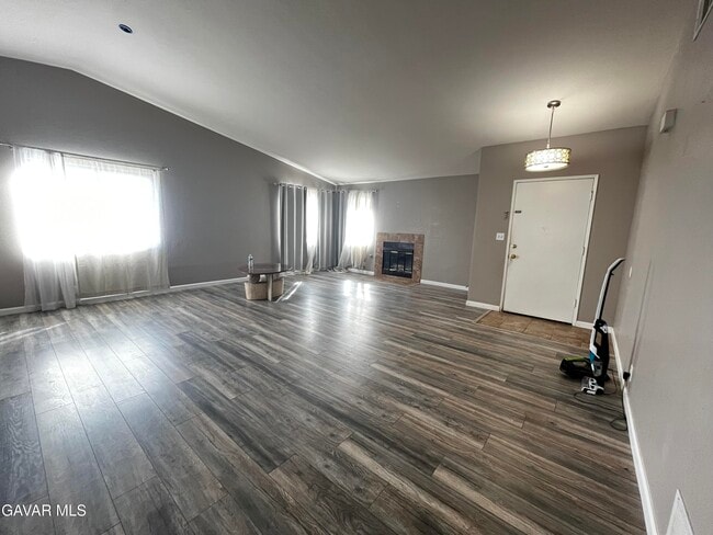 Building Photo - 43770 Santa Rosa Cir