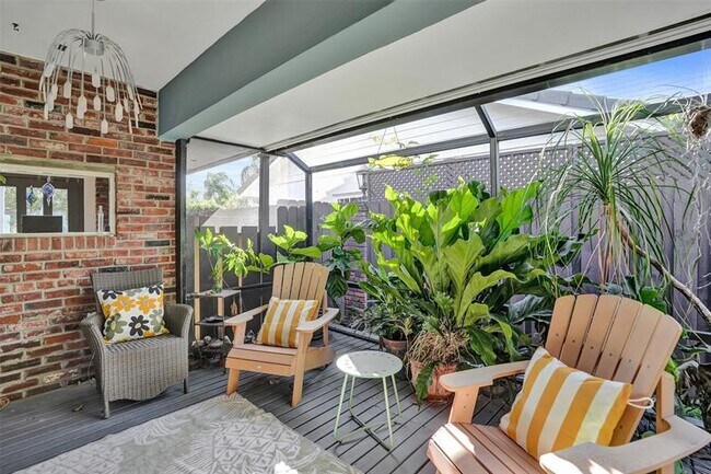 Building Photo - 1935 Harbour Inlet Dr