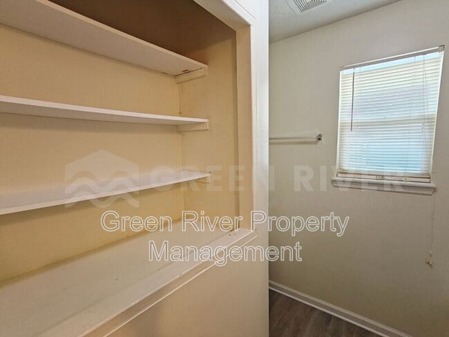 Building Photo - 3107 Zeyno Dr
