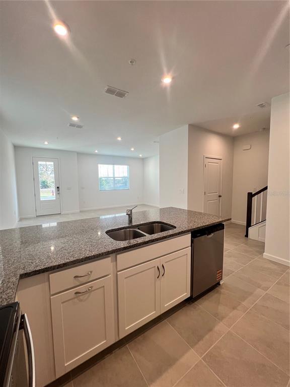 Building Photo - 3085 Douglas Fir Dr