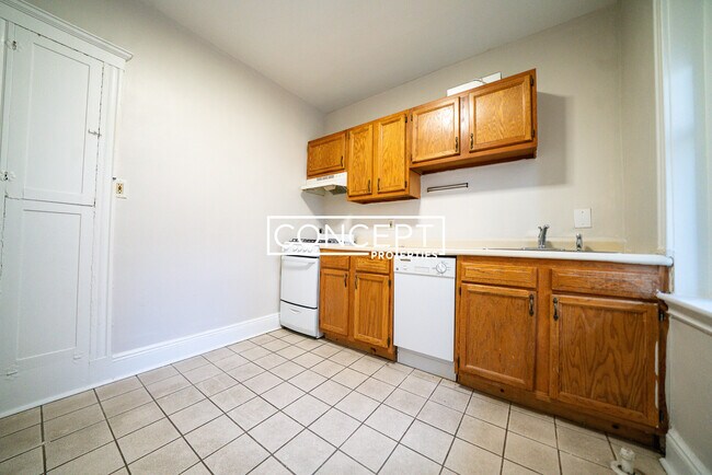 Building Photo - 56 Selkirk Rd