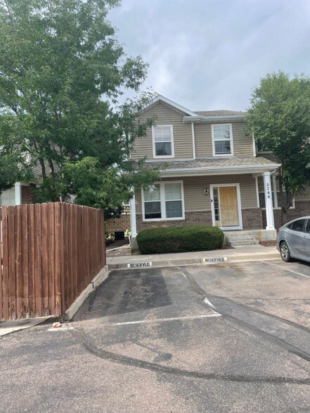 Building Photo - 2766 Brooksedge View