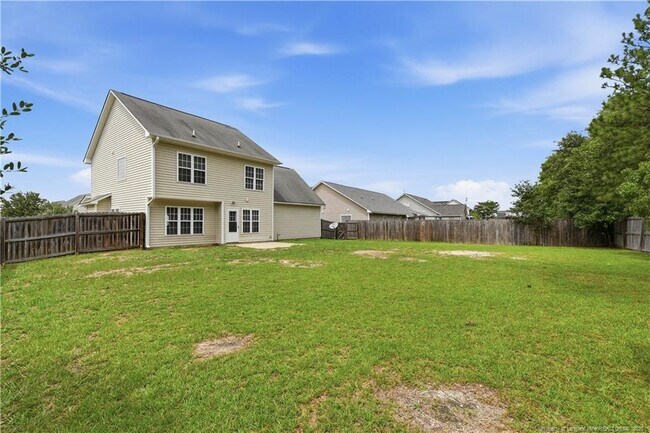 Building Photo - 2305 Gray Goose Loop