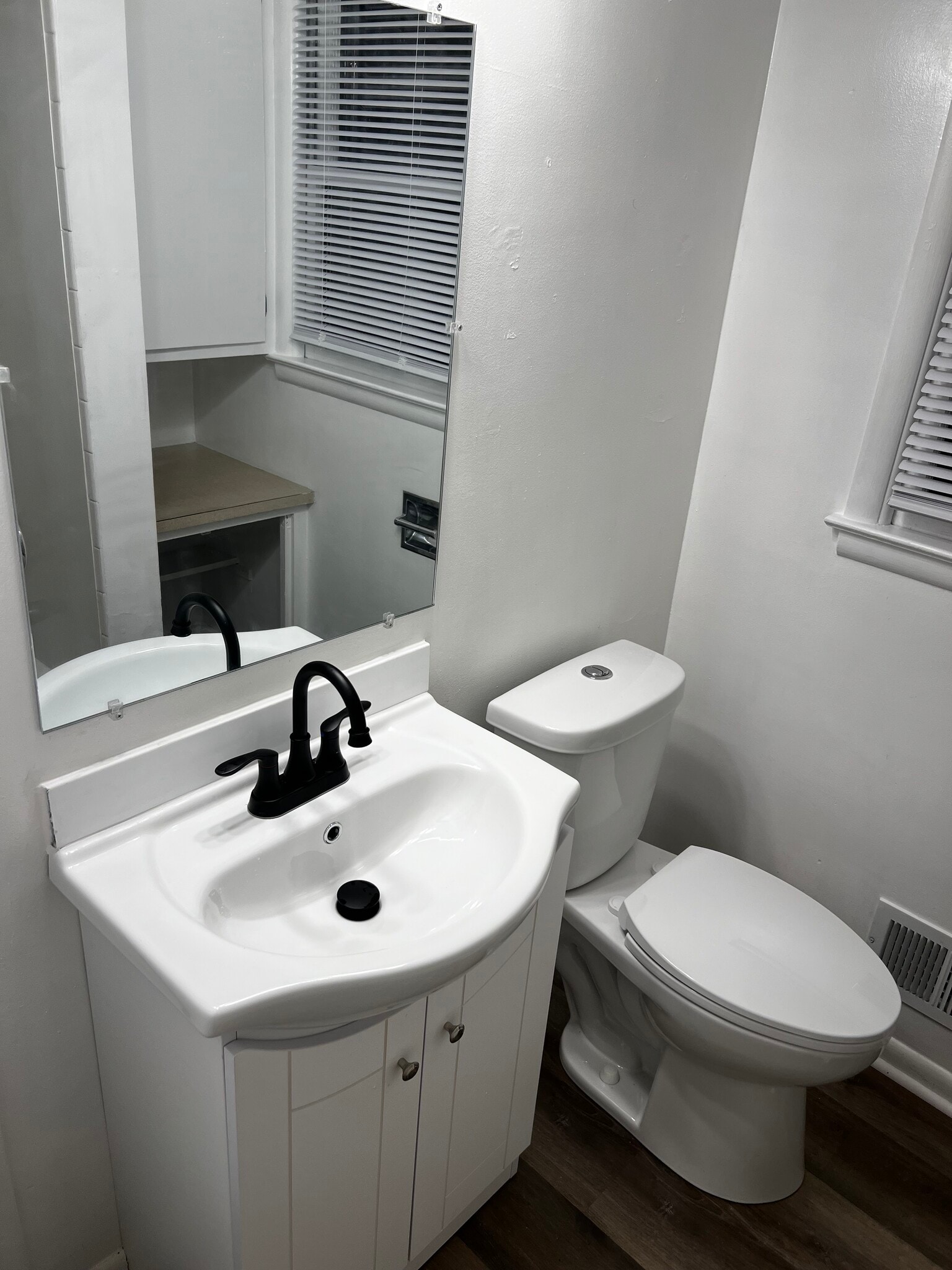 Building Photo - 1879 E G Ave