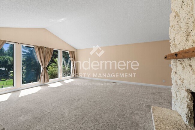 Building Photo - ***Coming Soon*** 4 Bed 3 Bath North Side Home nearly 2400 sq/ft Mead School District