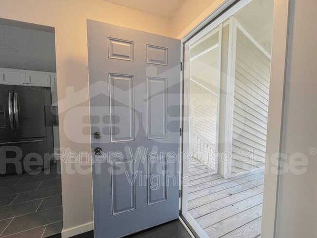 Building Photo - 2325 Sea Shell Rd