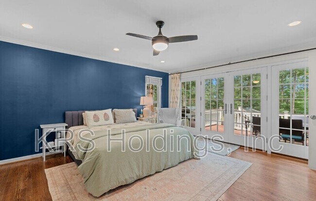 Building Photo - 4500 Marquis Pl