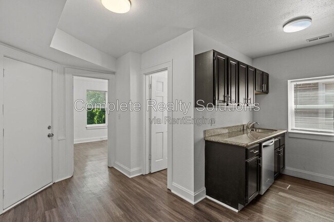Building Photo - 119 Eichelberger St
