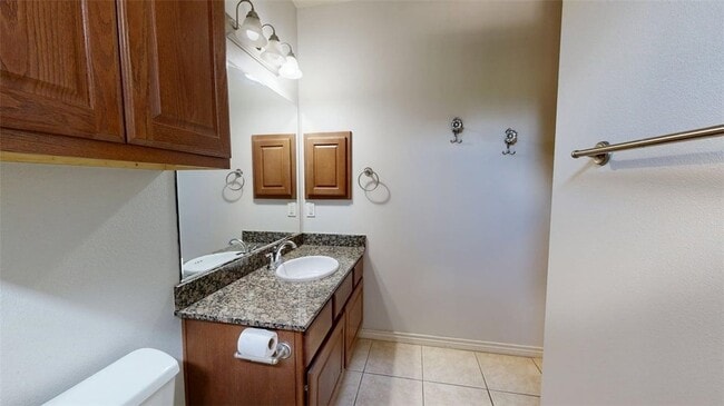 Building Photo - 332 Forest Dr Loop