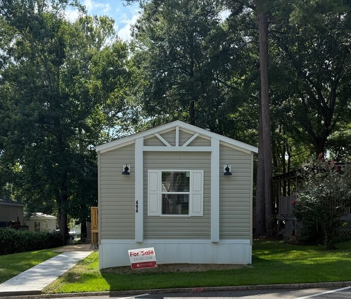 Building Photo - 500 Webster Rd