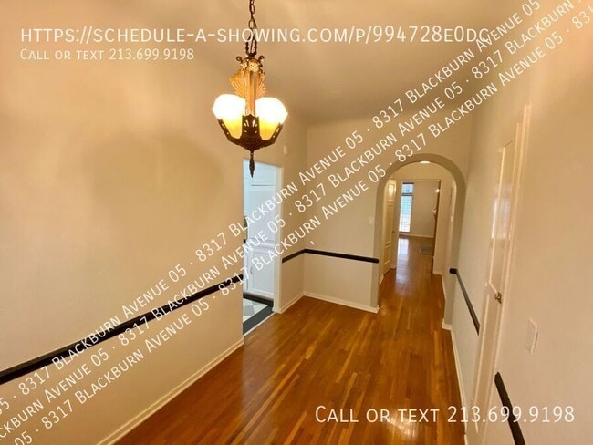 Building Photo - No Security Deposit-Beverly Grove-Near 3rd...