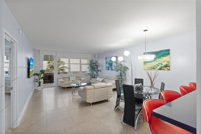 Building Photo - 3725 S Ocean Dr