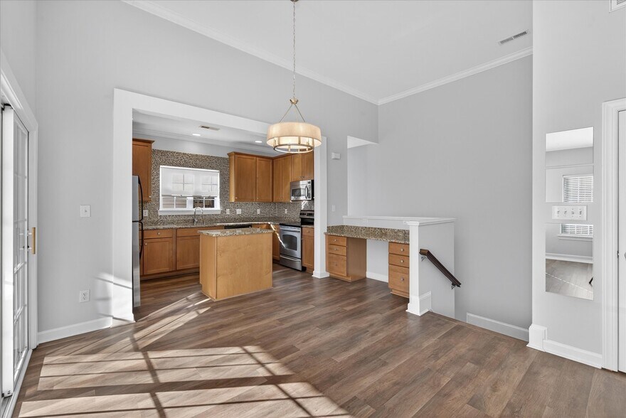 Building Photo - 15208 Loire Valley St