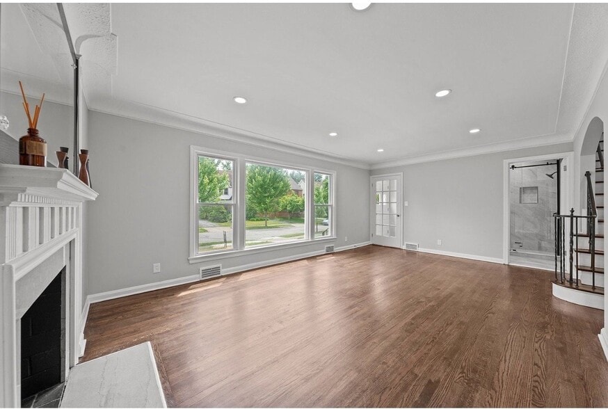 Building Photo - 3601 Tullamore Rd