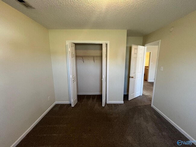 Building Photo - 523 Aspen Way