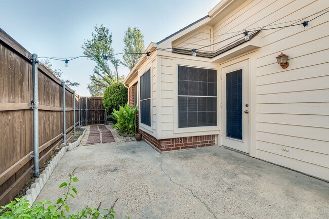 Building Photo - Stunning 3-Bedroom Home in the Champion Streets of Valley Ranch