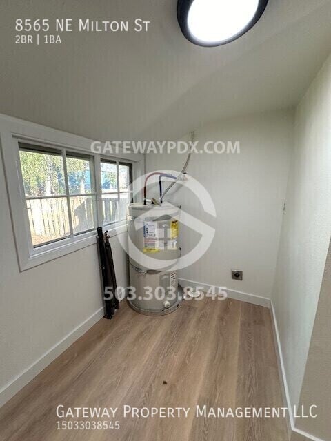 Building Photo - 8565 NE Milton St