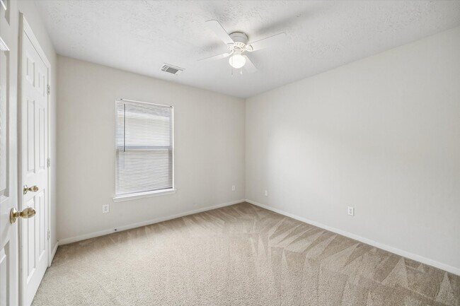 Building Photo - 8022 Indian Desert Dr
