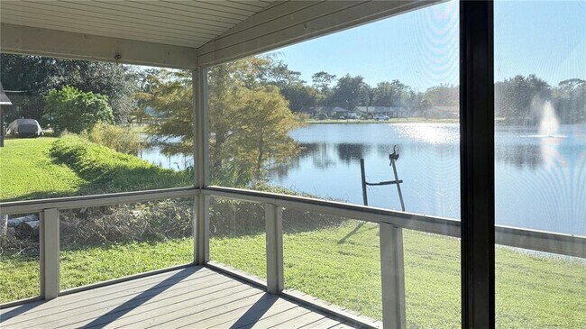 Building Photo - 810 Seminole Ave