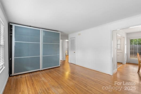 Primary Photo - 918 McAlway Rd