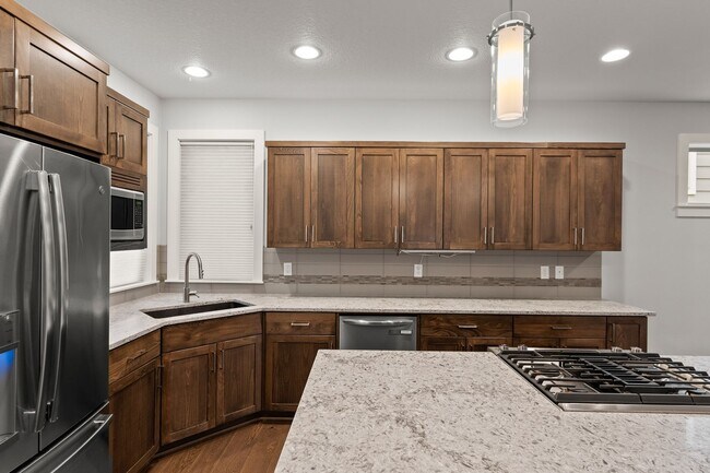 Building Photo - Stunning Single-Level 3-Bedroom, 2-Bath Home in Annand Heights