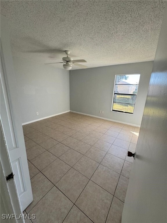 Building Photo - 3004 Santa Barbara Blvd