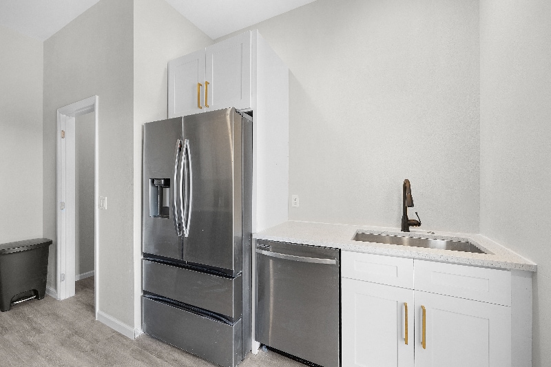 Building Photo - 3300 NW 15th Ln